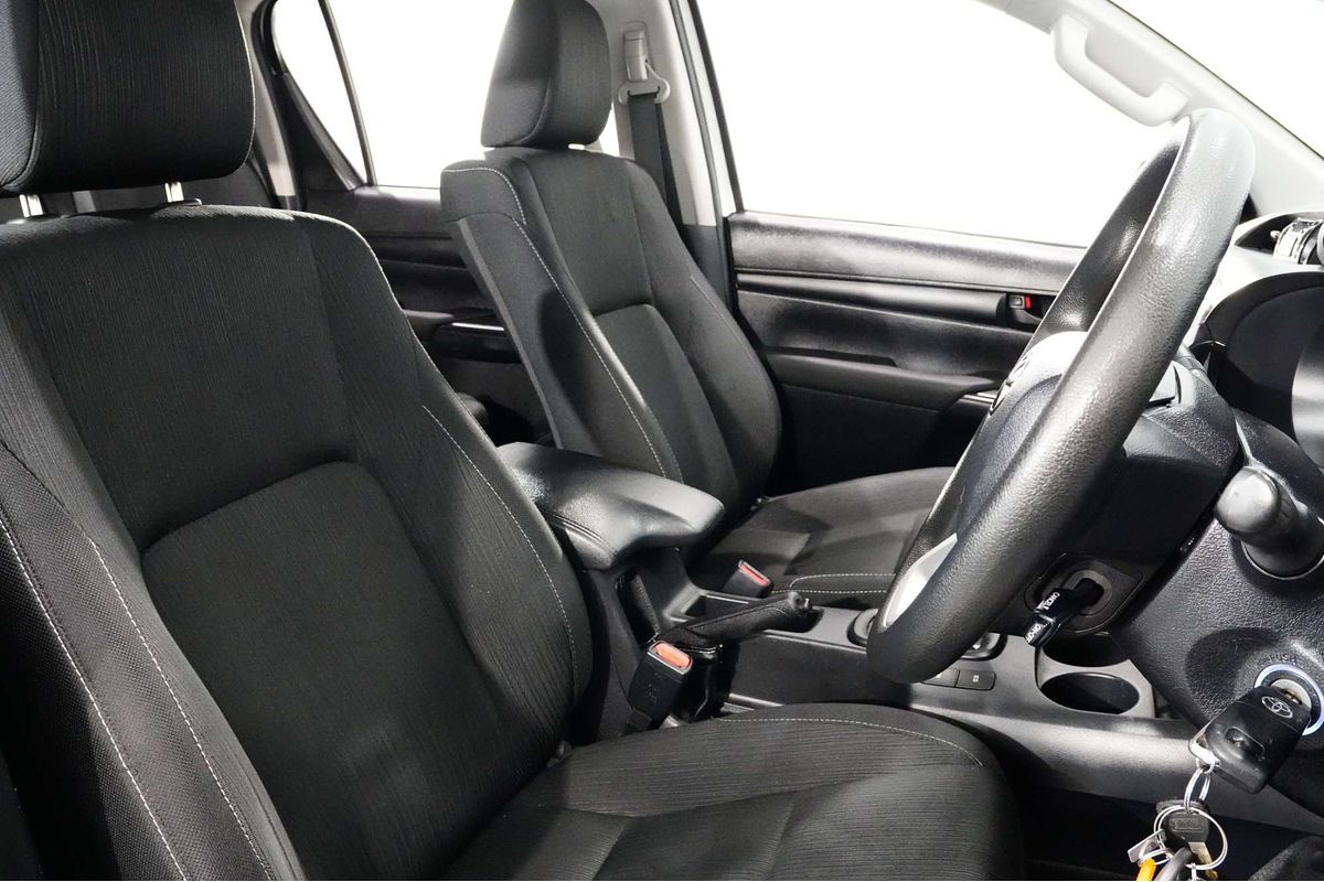 2022 Toyota Hilux SR GUN126R 4X4