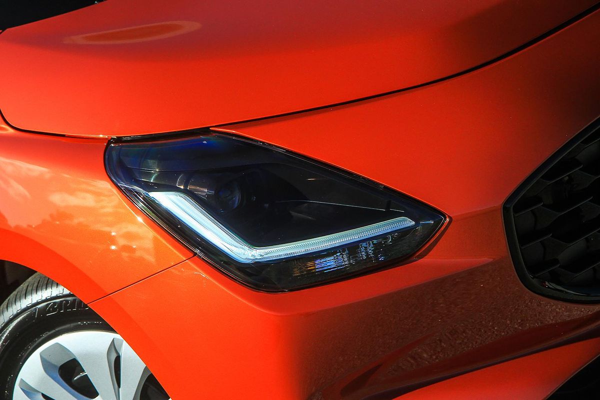 2026 Suzuki Swift Hybrid UZ