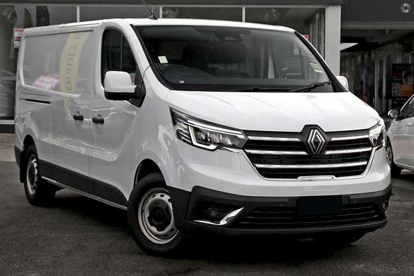 2025 Renault Trafic Pro X82 SWB Low Roof