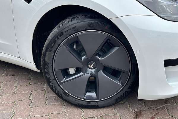 2023 Tesla Model 3 Rear-Wheel Drive thumb-9