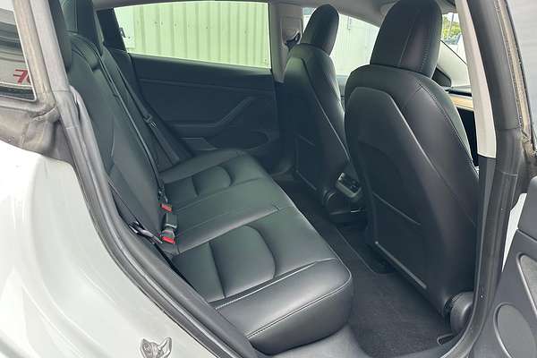 2023 Tesla Model 3 Rear-Wheel Drive thumb-14