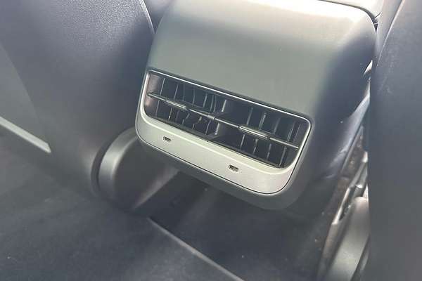 2023 Tesla Model 3 Rear-Wheel Drive thumb-15