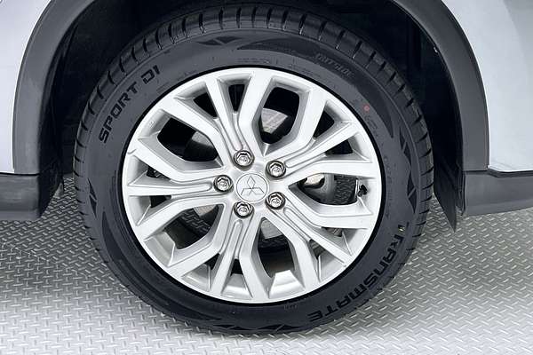 2020 Mitsubishi ASX ES ADAS XD thumb-9