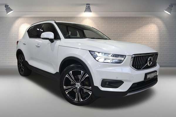 2022 Volvo XC40 T4 Inscription