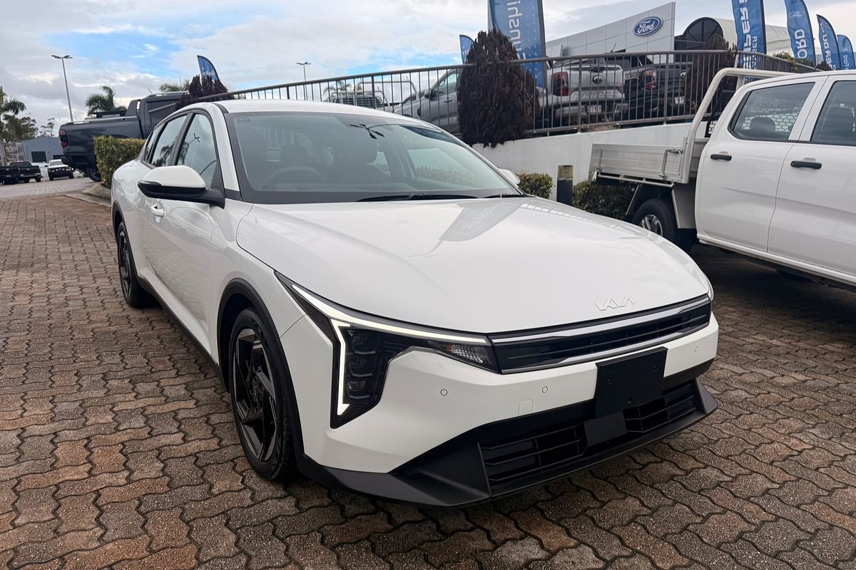 2025 Kia K4 Sport+ CL4m