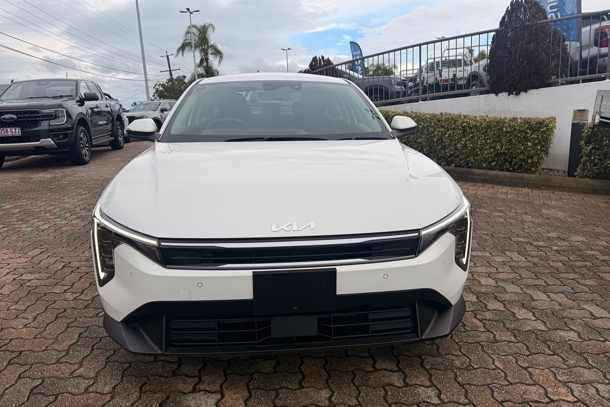 2025 Kia K4 Sport+ CL4m