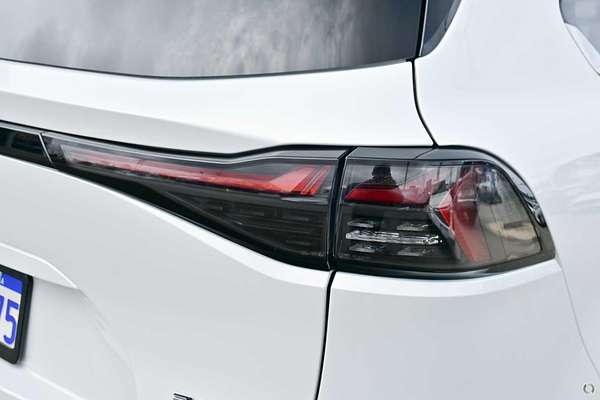 2026 Isuzu MU-X LS-T thumb-6