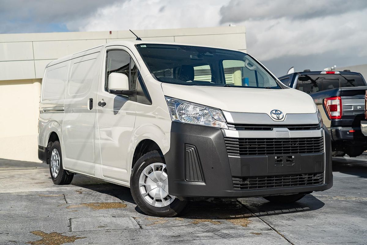 2020 Toyota Hiace GDH300R ELWB High Roof