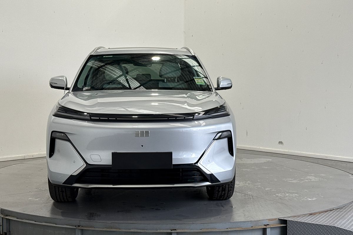 2026 Geely Starray EM-i Inspire P145