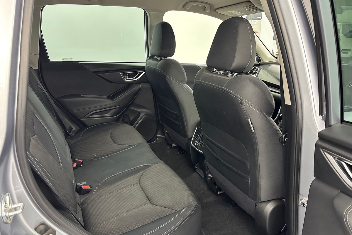 2023 Subaru Forester 2.5i S5