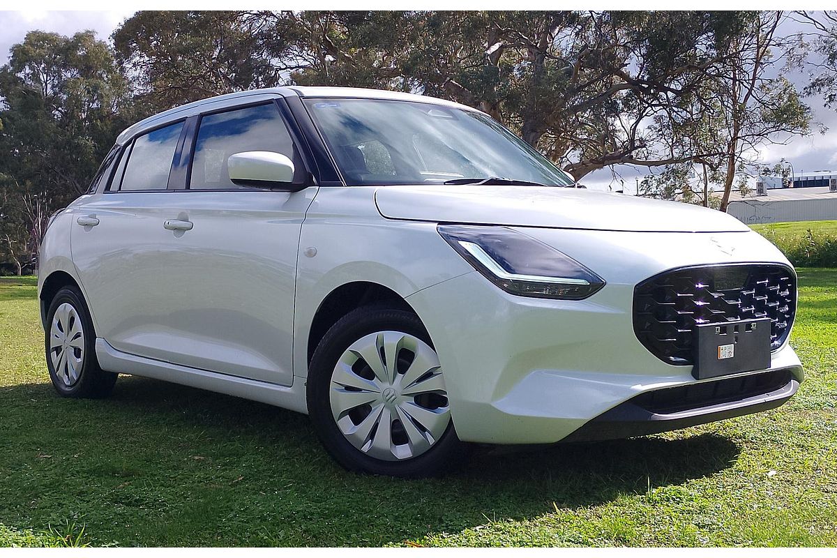 2025 Suzuki Swift Hybrid UZ