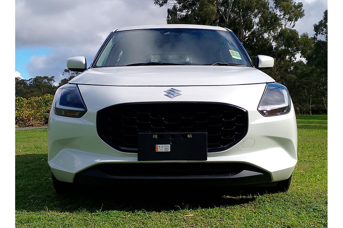 2025 Suzuki Swift Hybrid UZ
