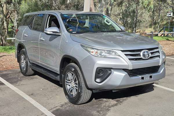 2016 Toyota Fortuner GX GUN156R