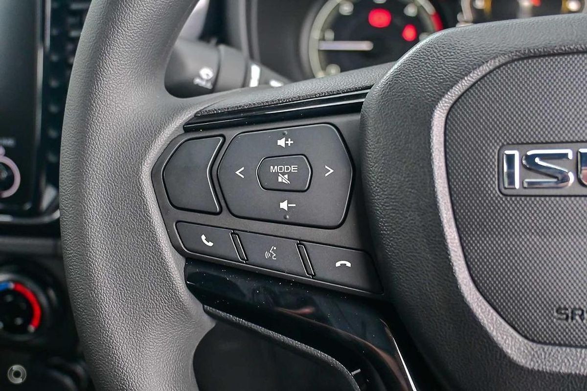 2026 Isuzu D-MAX X-RIDER 4X4 image 12