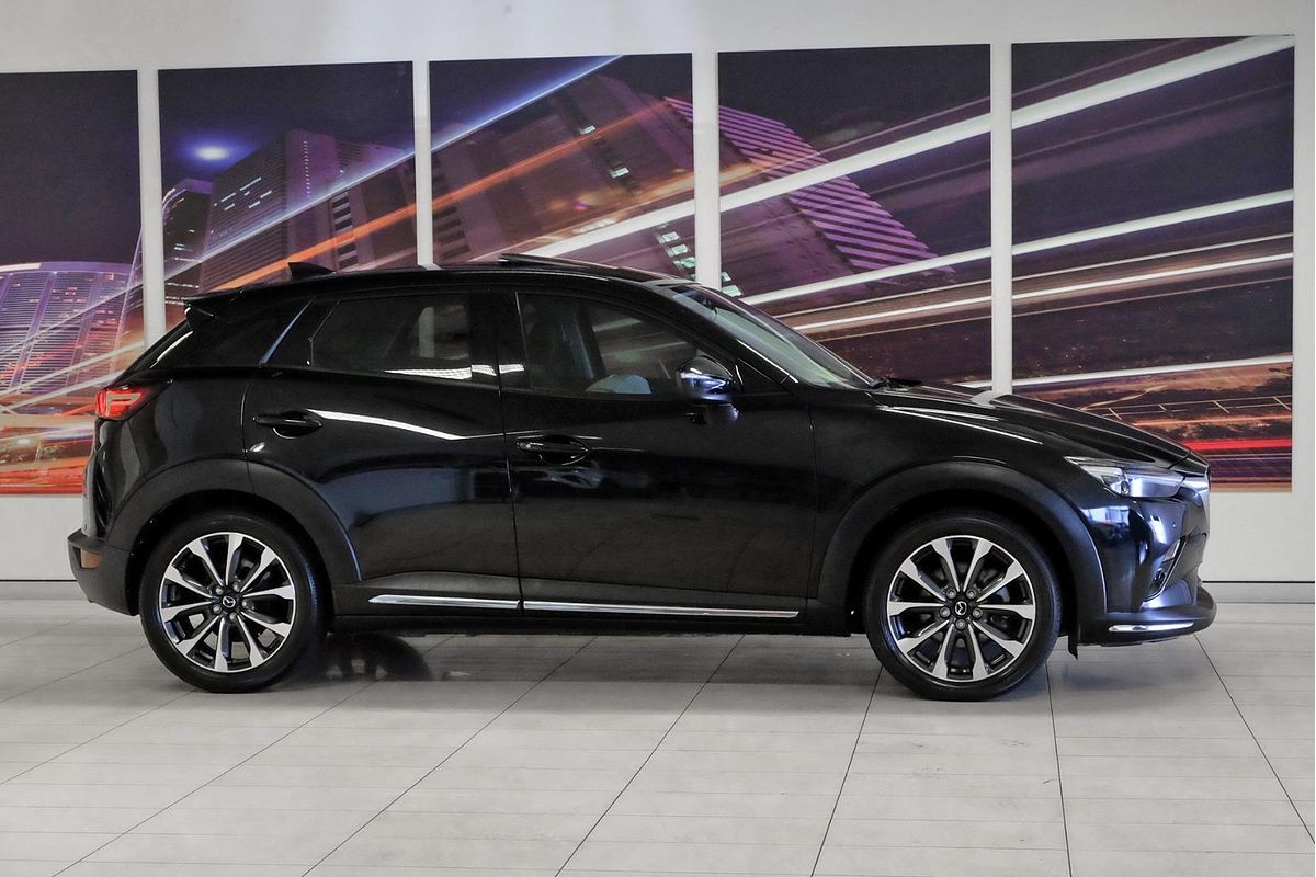 2021 Mazda CX-3 Akari DK image 3