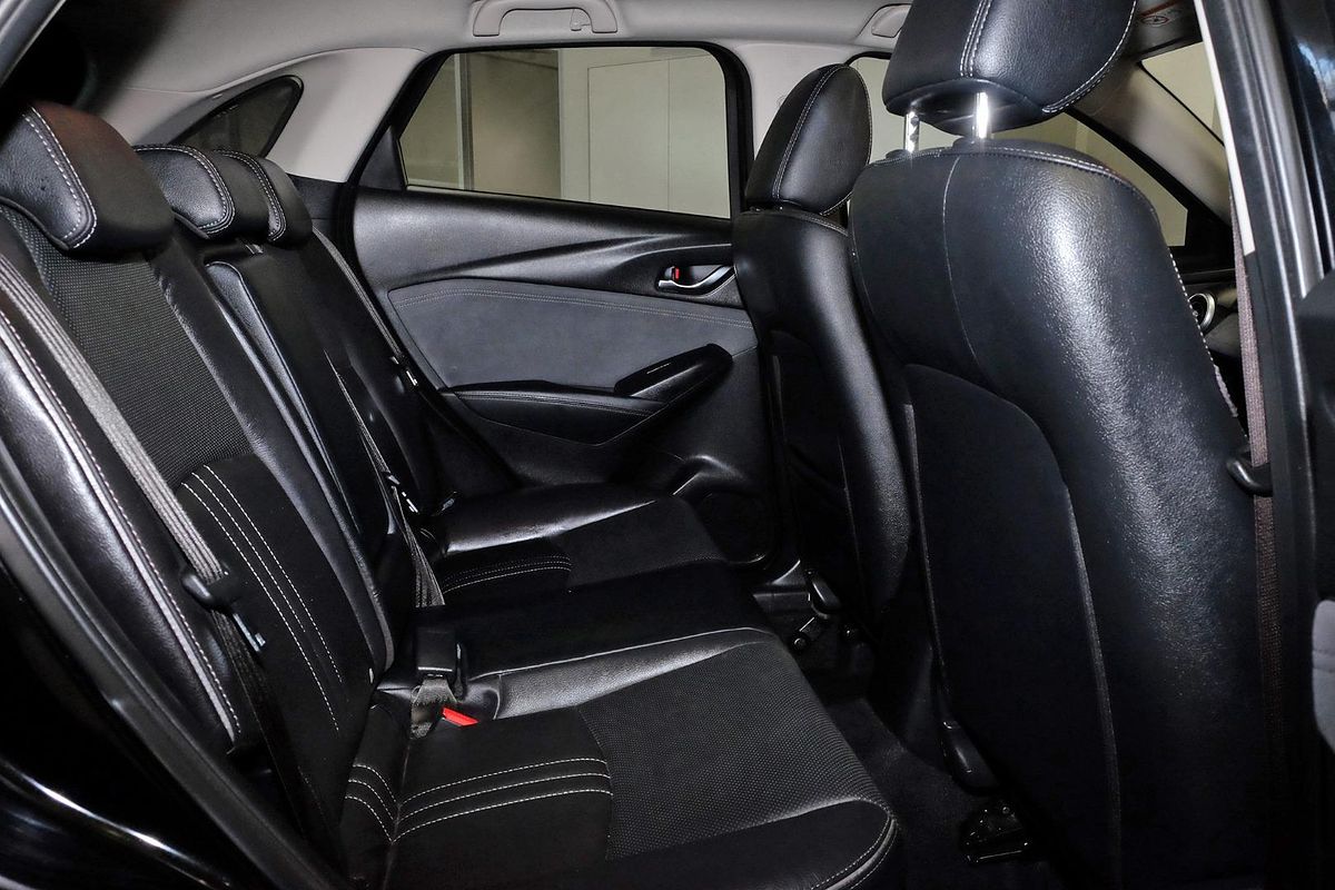 2021 Mazda CX-3 Akari DK image 10