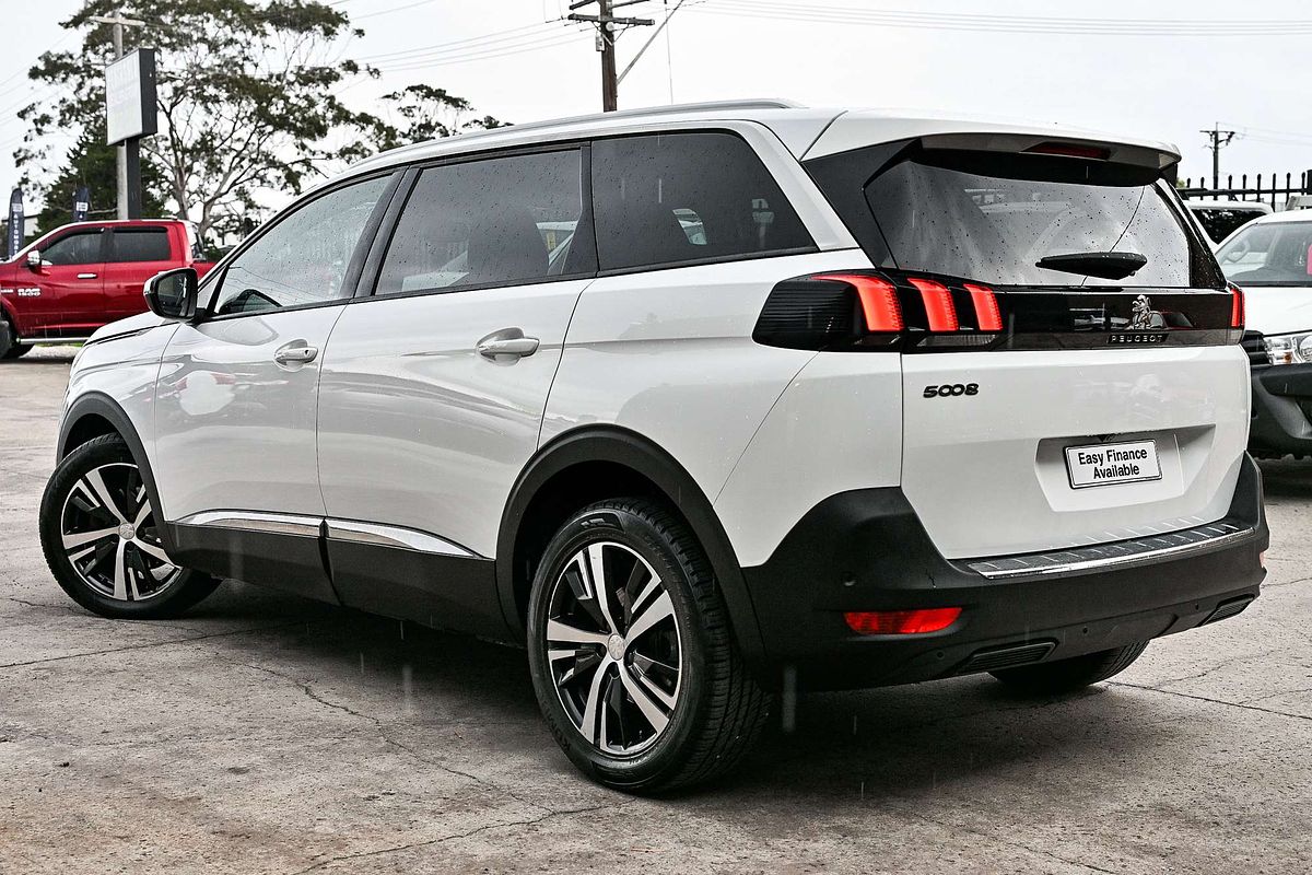 2017 Peugeot 5008 Allure P87