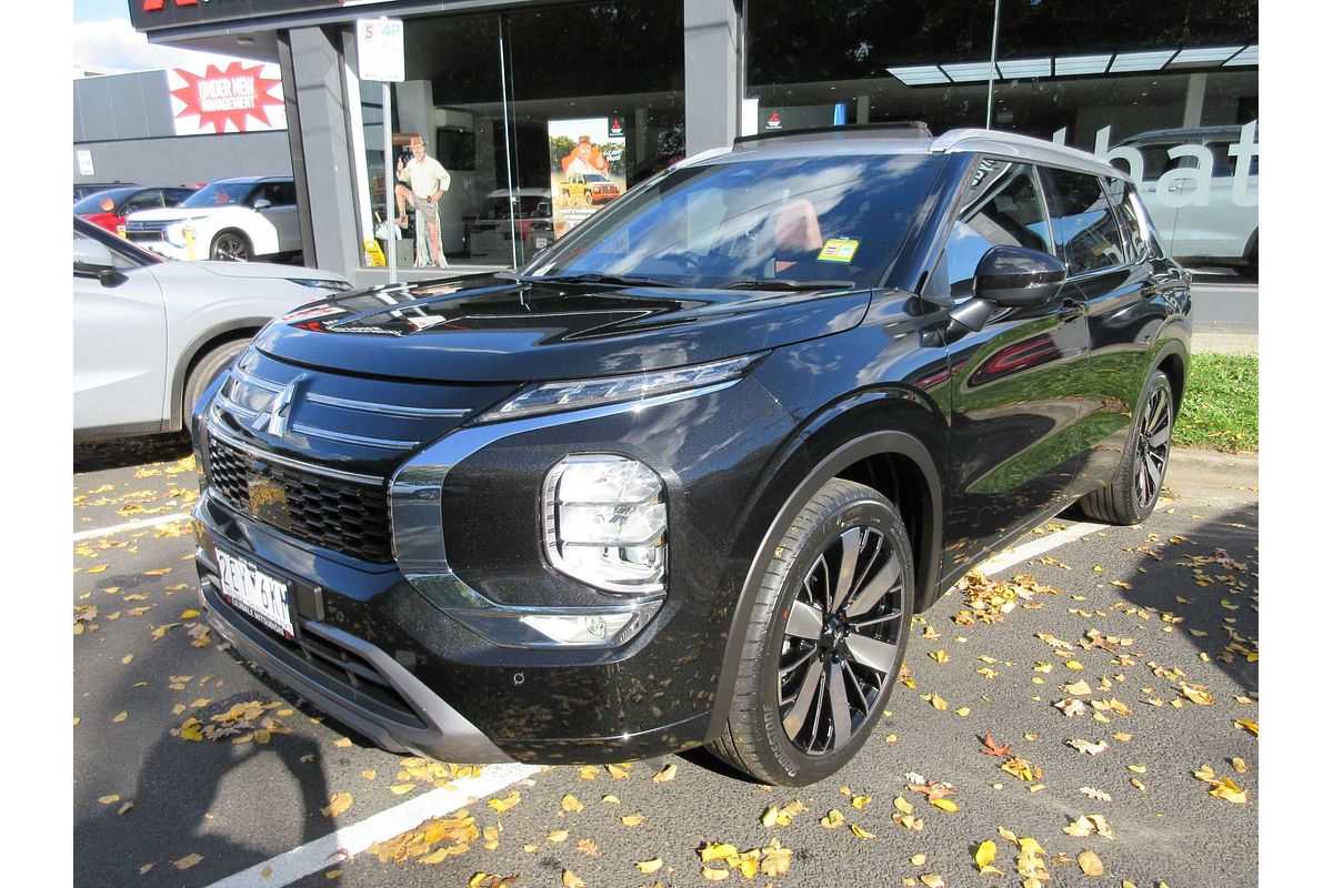 2026 Mitsubishi Outlander Exceed Tourer ZM