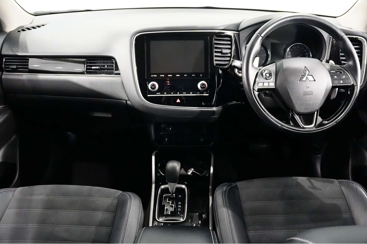 2020 Mitsubishi Outlander LS ZL