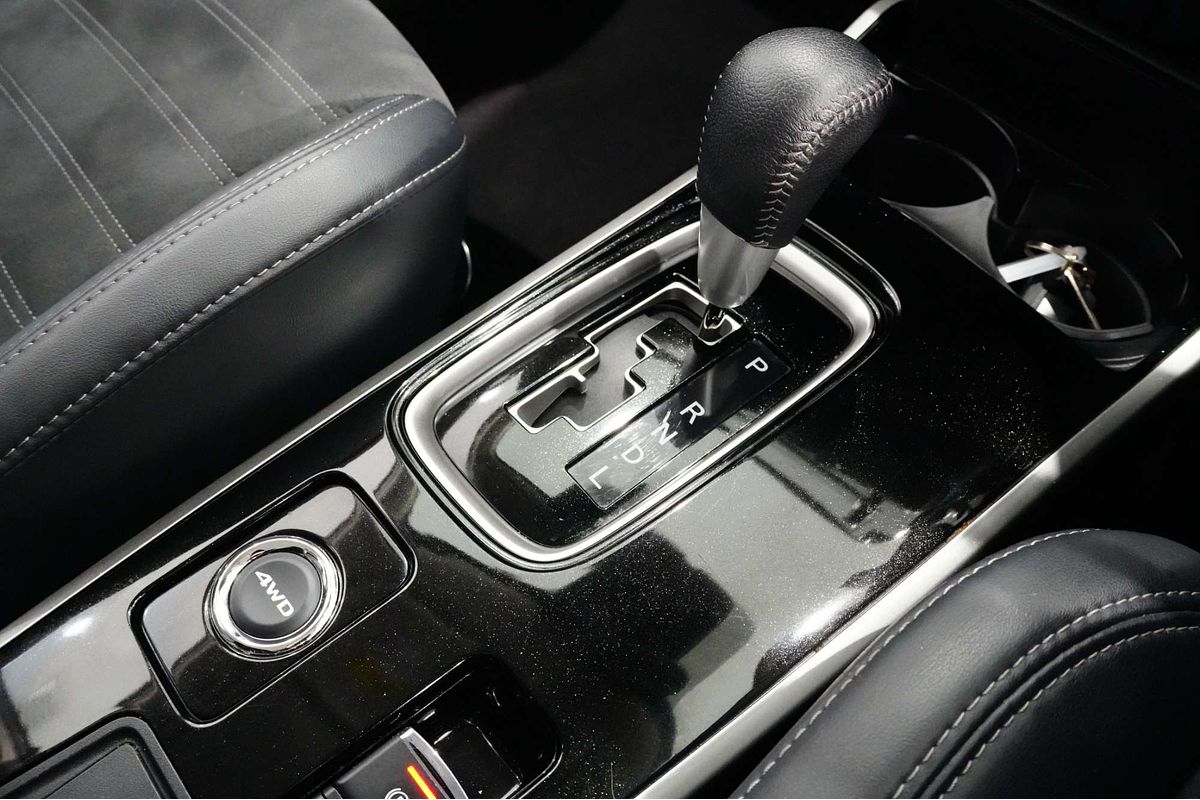 2020 Mitsubishi Outlander LS ZL