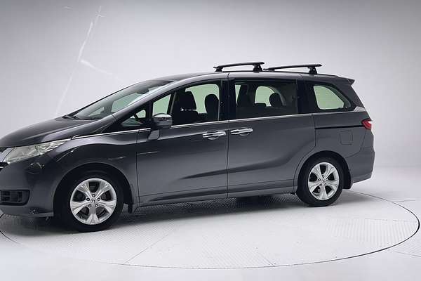 2017 Honda Odyssey VTi 5th Gen thumb-3