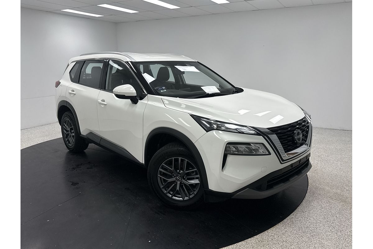2024 Nissan X-TRAIL ST T33