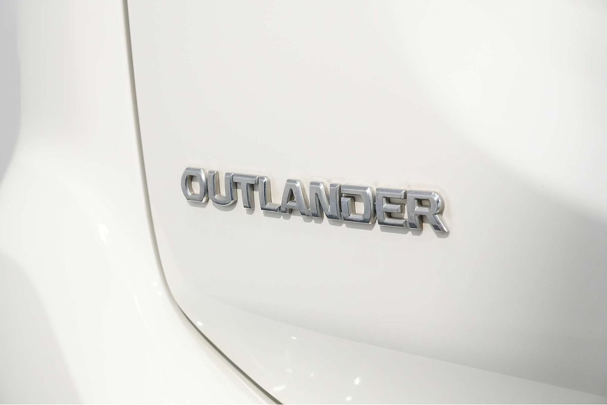 2020 Mitsubishi Outlander LS ZL