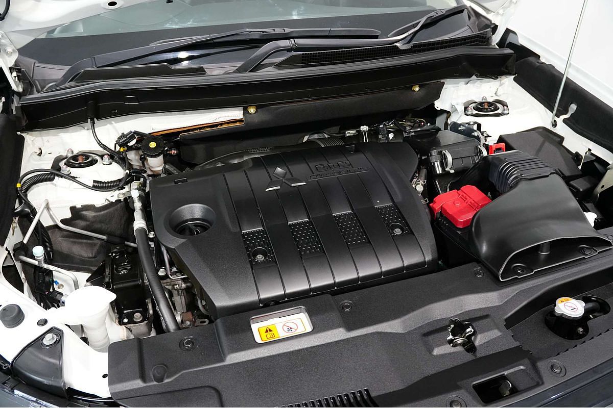2020 Mitsubishi Outlander LS ZL