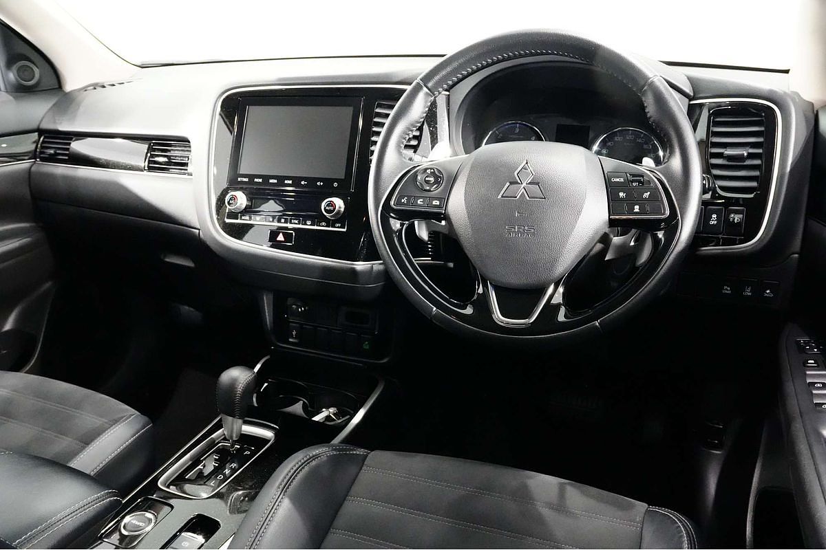 2020 Mitsubishi Outlander LS ZL
