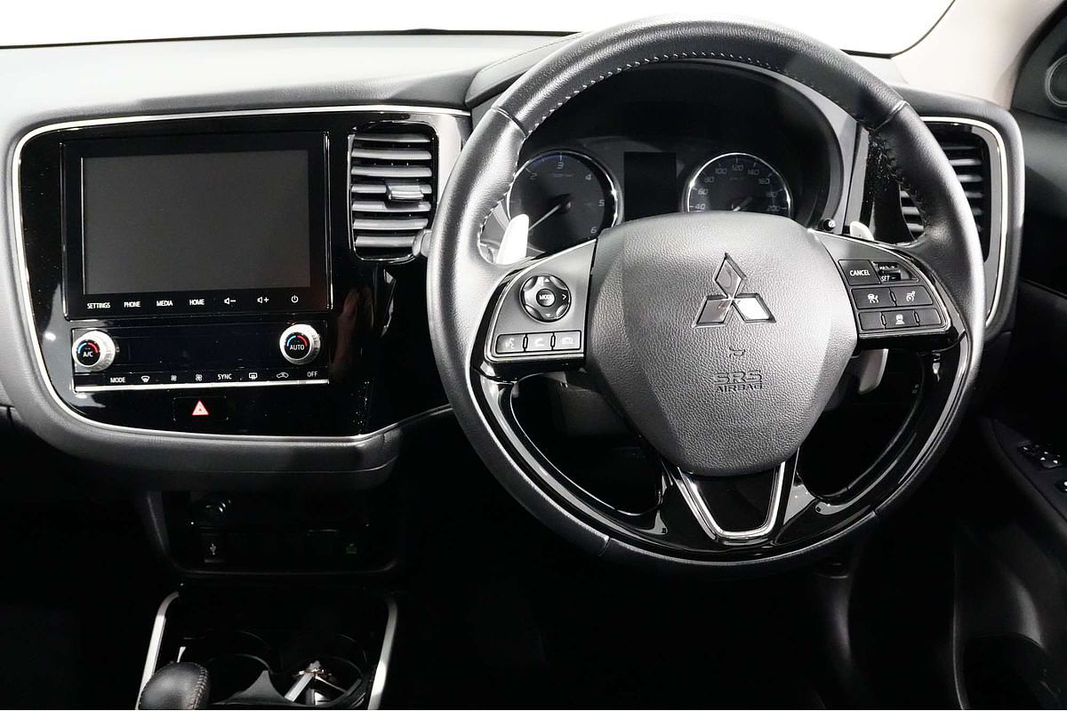 2020 Mitsubishi Outlander LS ZL