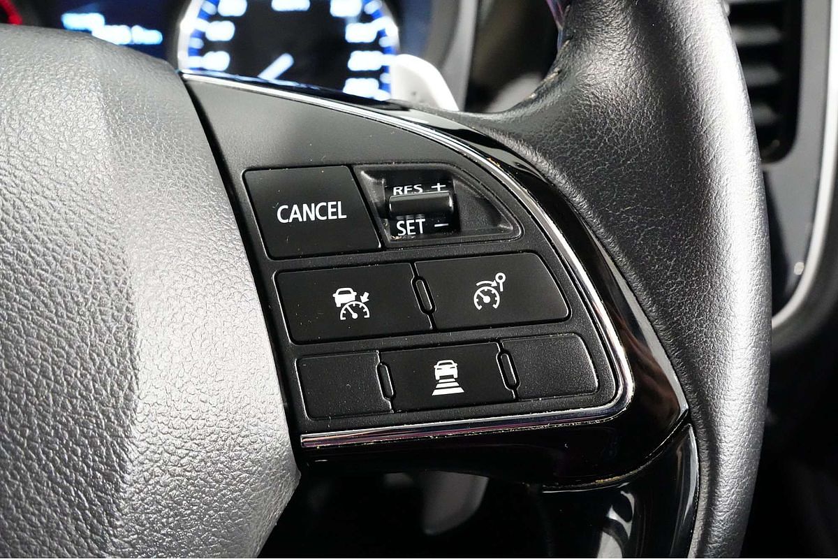 2020 Mitsubishi Outlander LS ZL