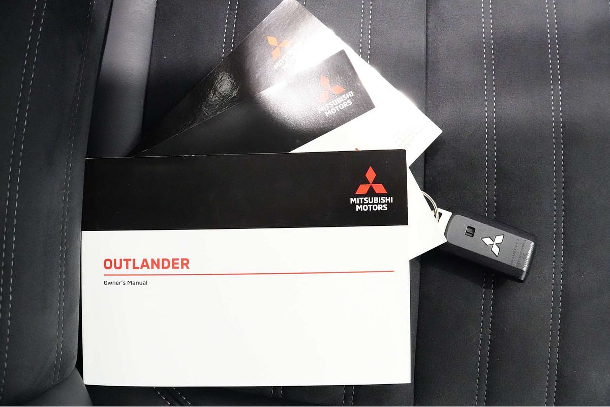 2020 Mitsubishi Outlander LS ZL