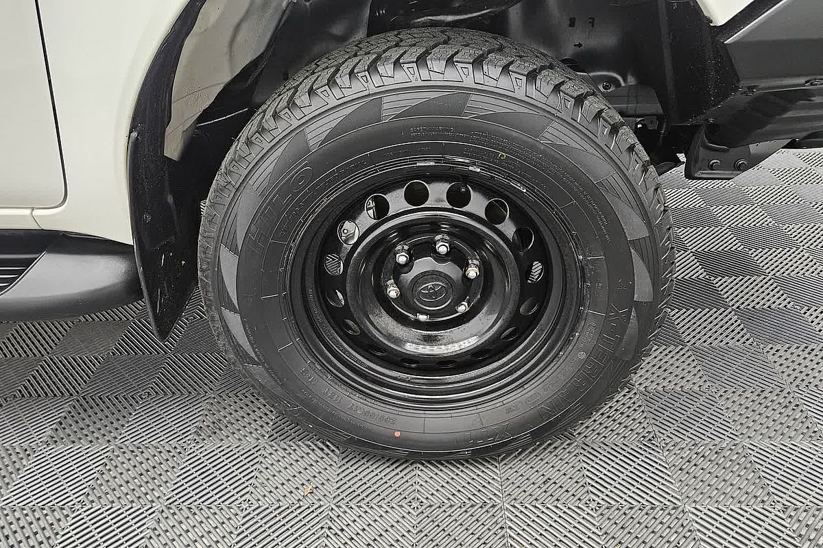 2021 Toyota Hilux SR GUN126R 4X4