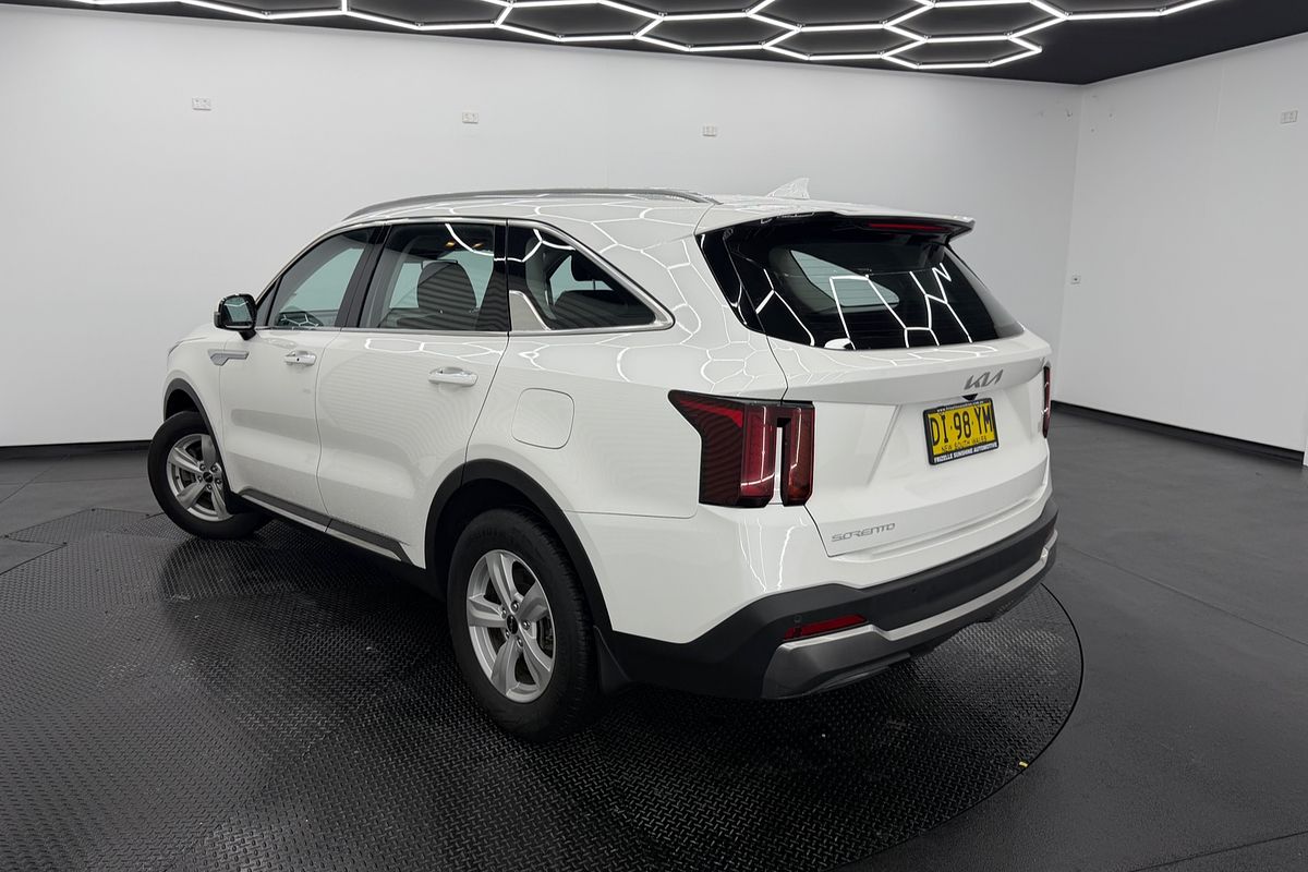 2023 Kia Sorento S MQ4
