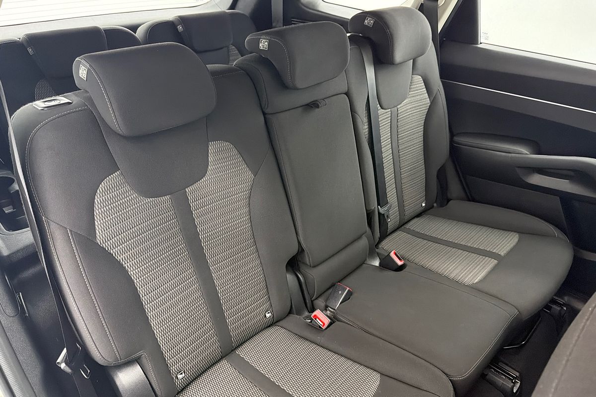 2023 Kia Sorento S MQ4