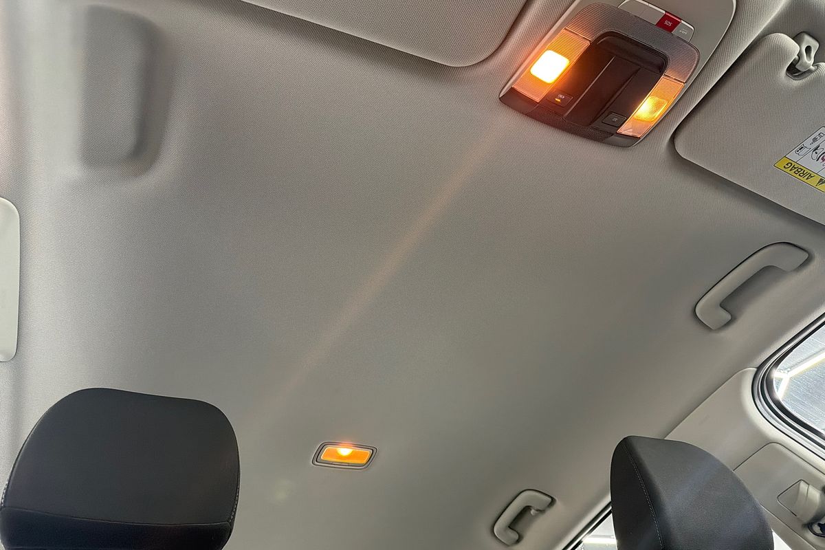 2023 Kia Sorento S MQ4