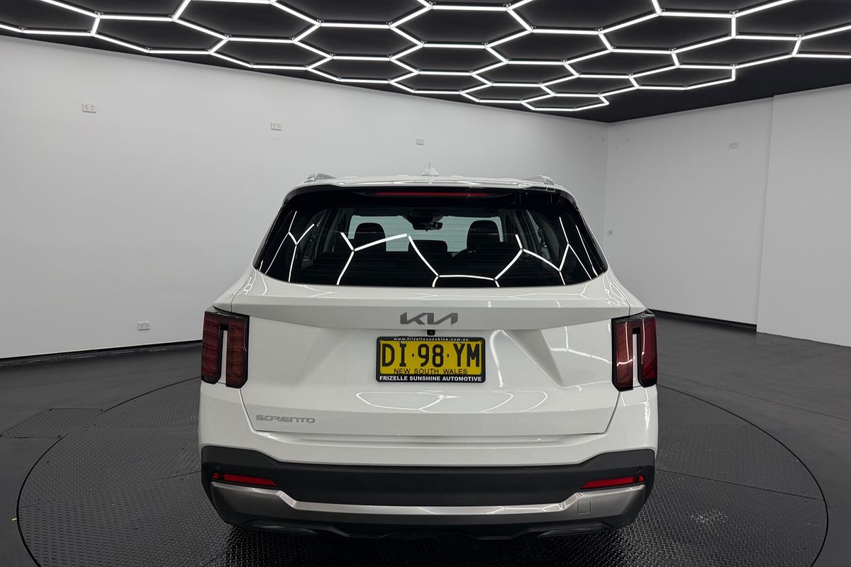 2023 Kia Sorento S MQ4
