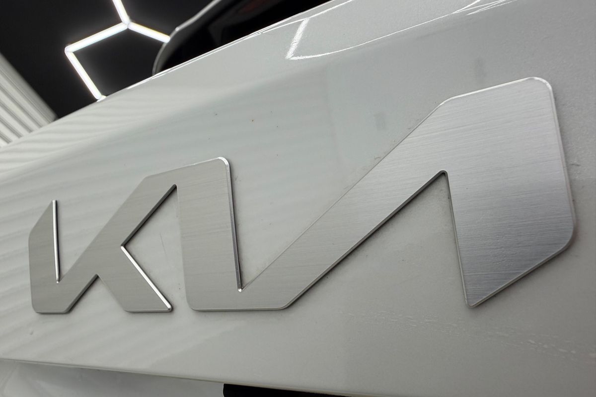 2023 Kia Sorento S MQ4