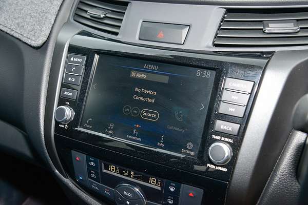 2024 Nissan Navara PRO-4X Warrior D23 4X4 thumb-12