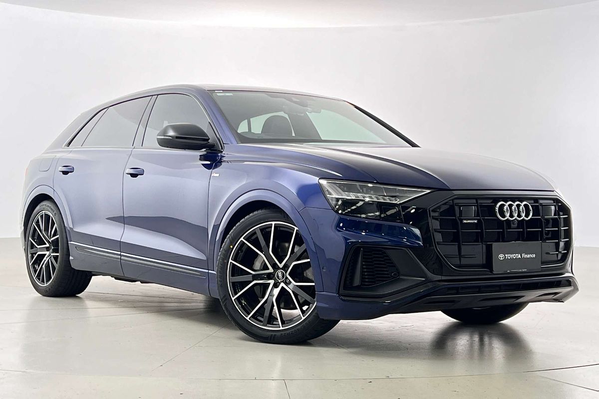 2022 Audi Q8 50 TDI S line F1