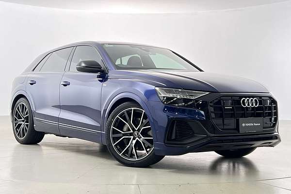 2022 Audi Q8 50 TDI S line F1