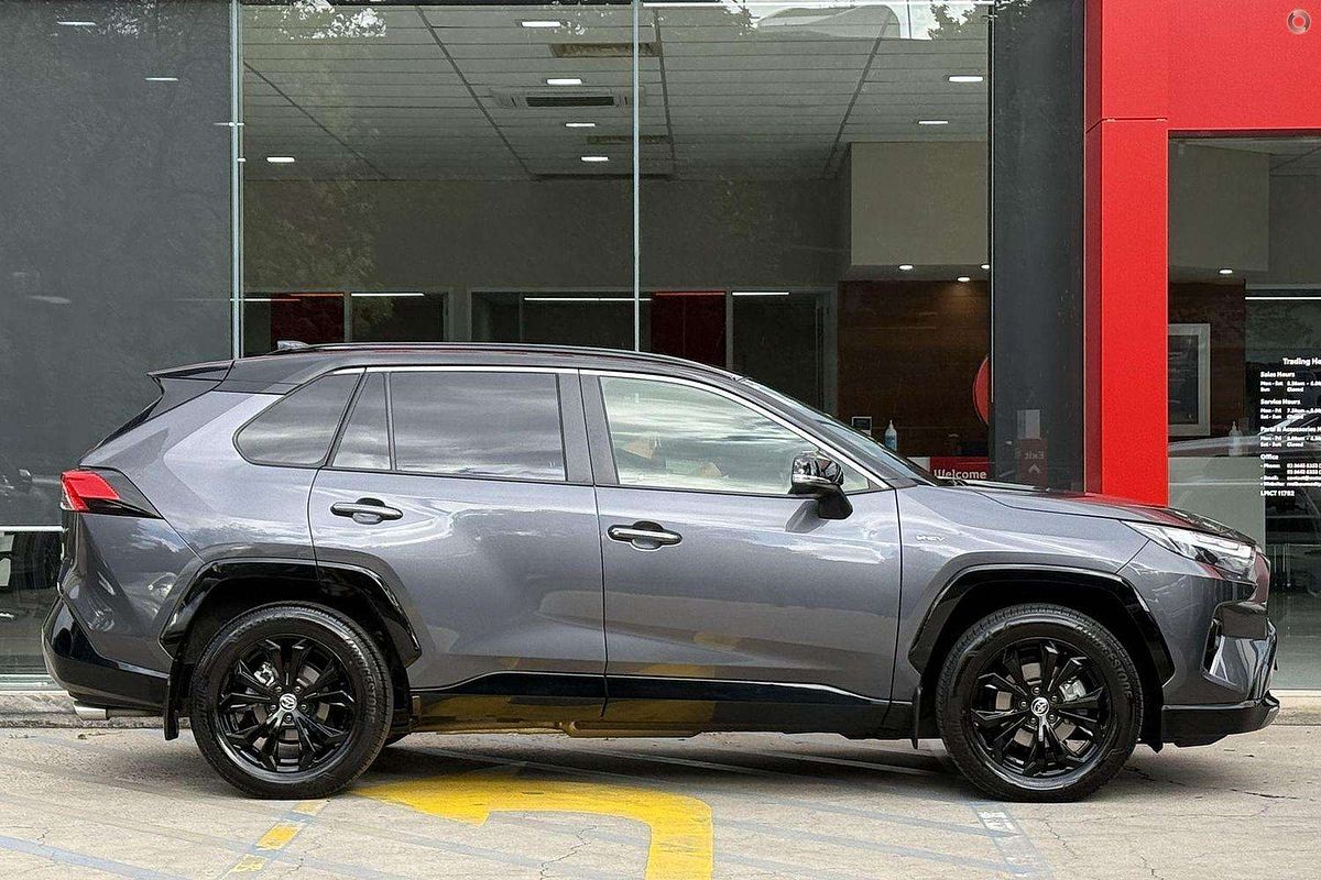 2025 Toyota RAV4 XSE AXAH52R