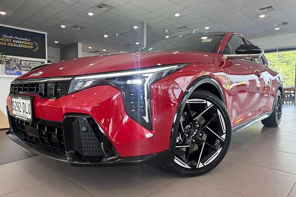 2026 Kia K4 GT-Line CL4m thumb-1