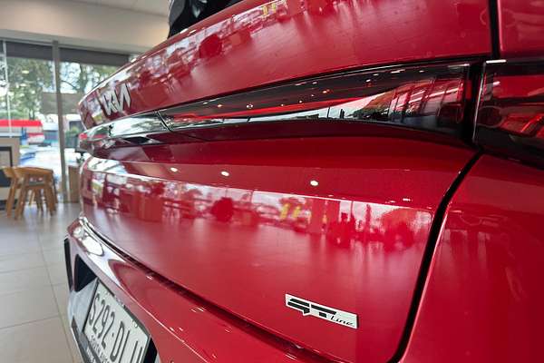 2026 Kia K4 GT-Line CL4m thumb-5