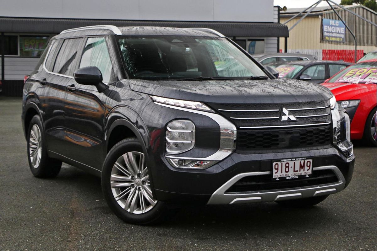 2024 Mitsubishi Outlander LS ZM