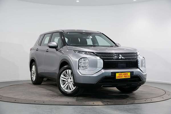2022 Mitsubishi Outlander ES ZM