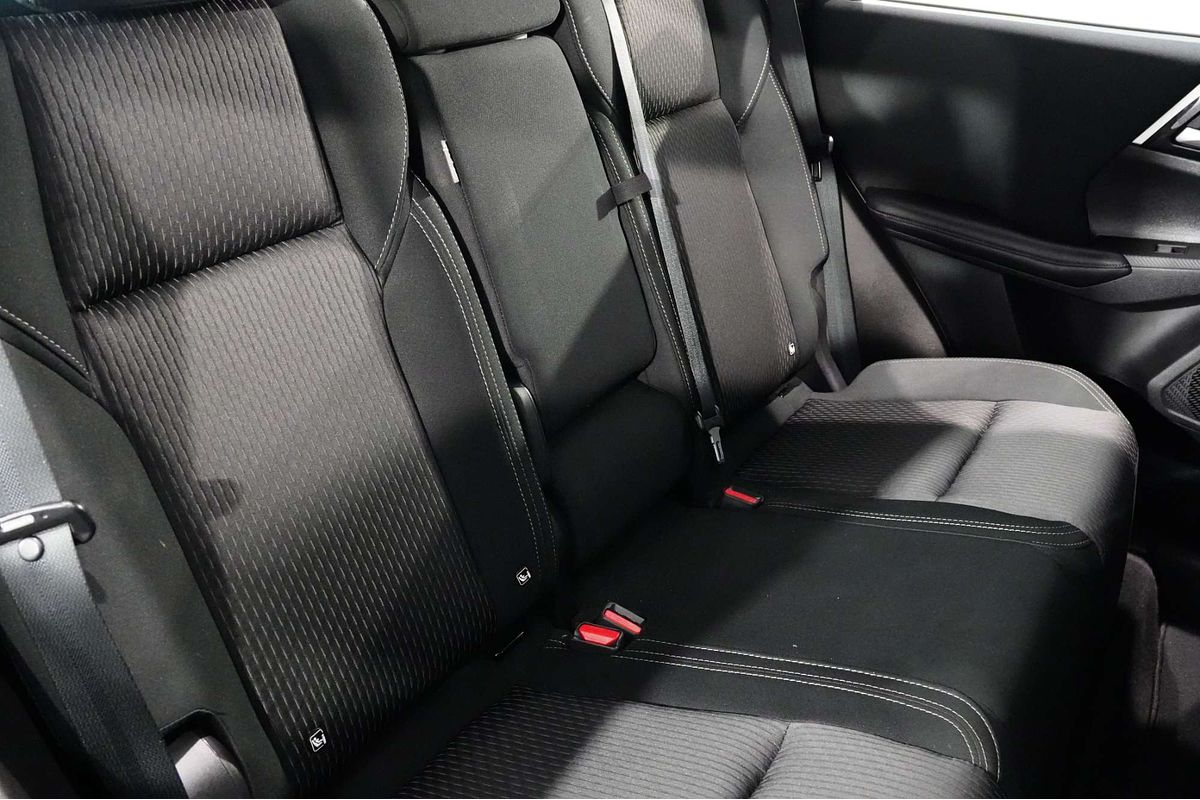 2022 Mitsubishi Outlander ES ZM