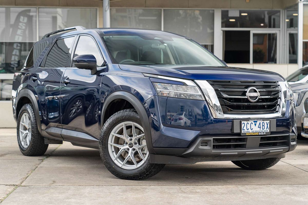 2022 Nissan Pathfinder ST R53
