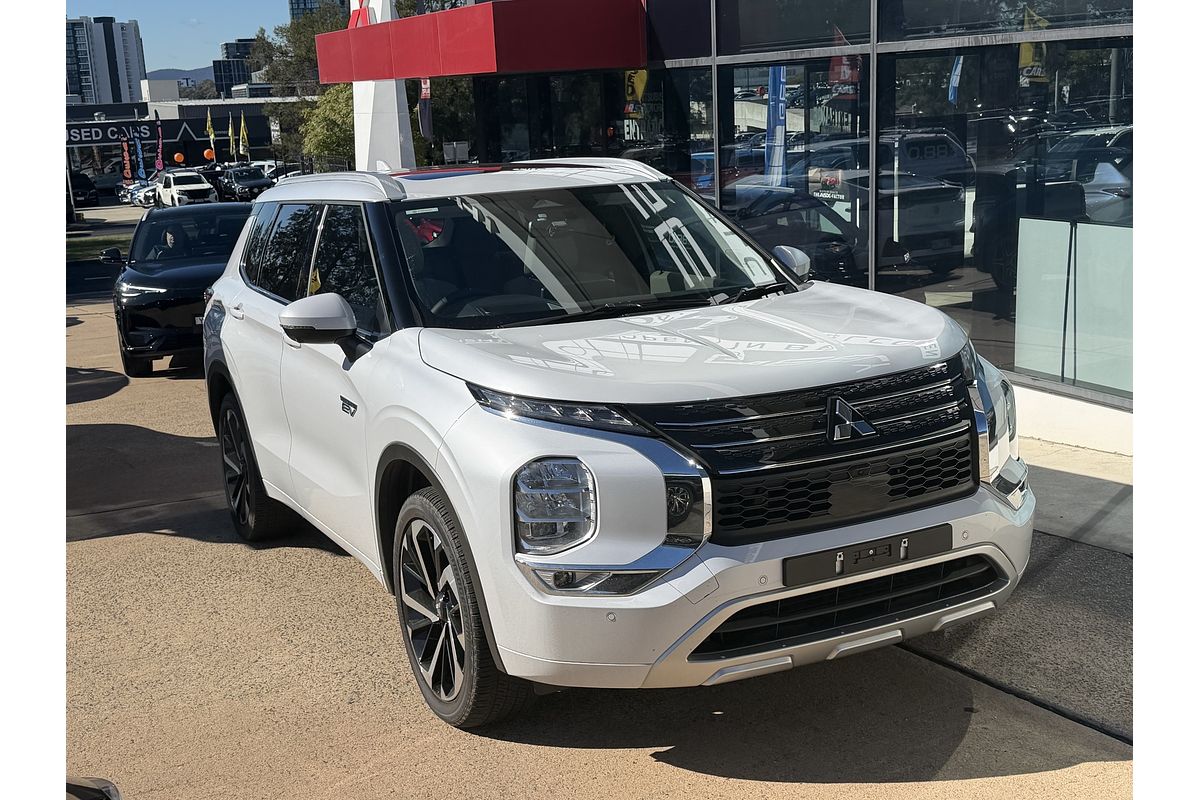 2023 Mitsubishi Outlander PHEV Exceed ZM