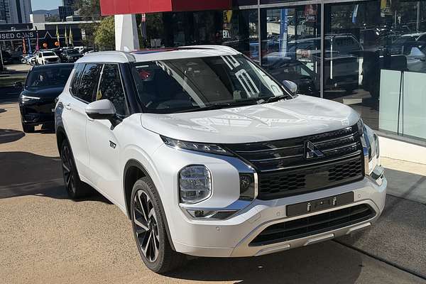 2023 Mitsubishi Outlander PHEV Exceed ZM